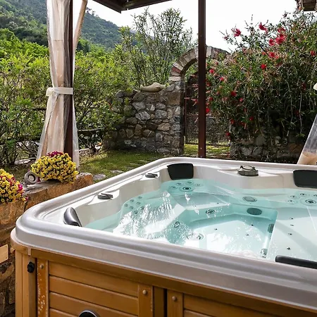 Роскошный шатер Bubble Antares Бадалукко